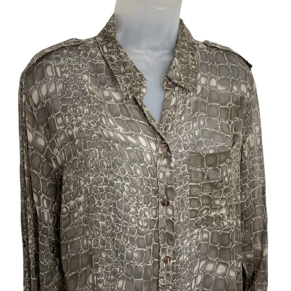 Equipment Femme Silk Snake Print Shirt Blouse Button Front Medium Brown Gray - Picture 3 of 11